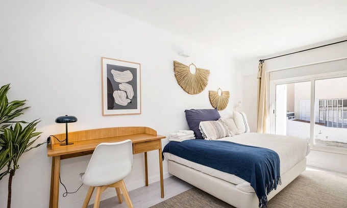 Parede Wohnung | GuestReady - Blue Straw in the heart of Parede