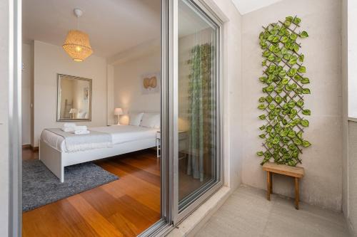 Lapa Wohnung | GuestReady - Cityscape residence with balcony