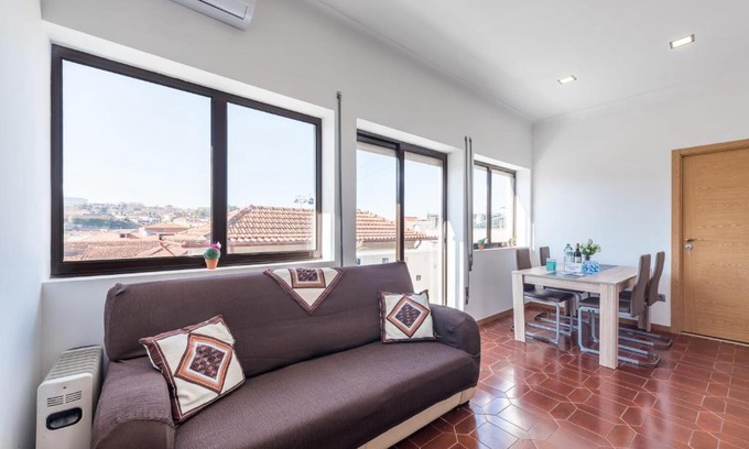 Santa Marinha Wohnung | GuestReady - Eloquence Flat