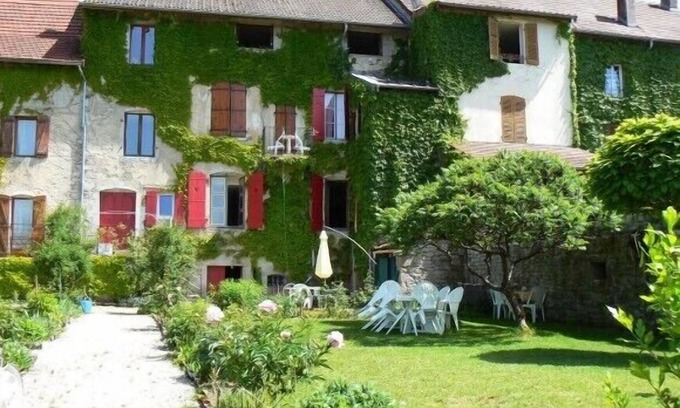 Clairvaux-les-Lacs Wohnung | GYPSI-Wohnung im Charakterhaus