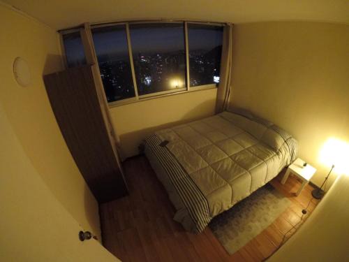 Providencia Haus | Habitación privada con cama matrimonial en departamento compartido - Providencia