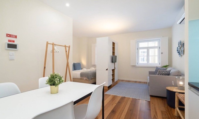 Foz do Douro Wohnung | Habitatio - Foz (Azularis) by LuxiStay