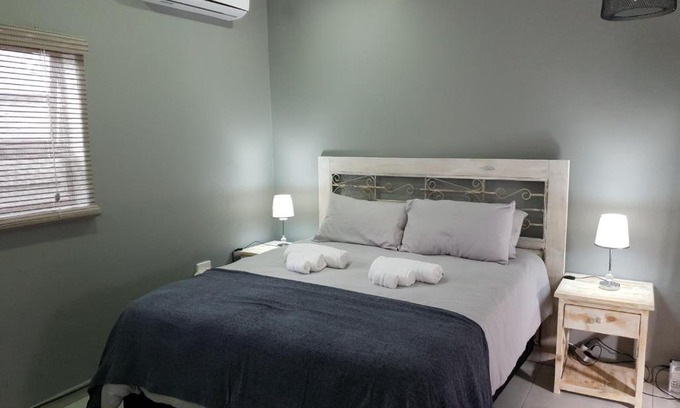 Benoni Haus | Haleys Guest House