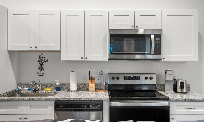 Cultural District Wohnung | Halftime Hideaway in Downtown
