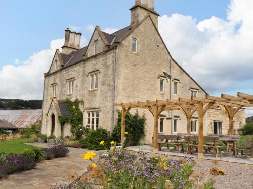Stroud Haus | Hammonds Farmhouse