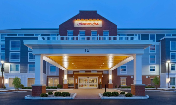 Buzzards Bay Hotel | Hampton Inn Cape Cod Canal