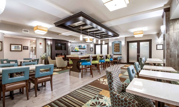 Columbus Hotel | Hampton Inn Columbus-West