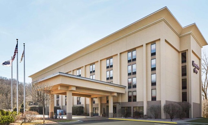 East Peoria Hotel | Hampton Inn East Peoria