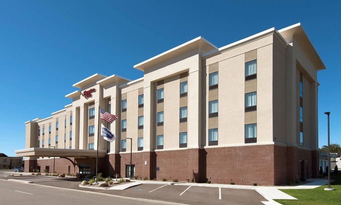 Portage Hotel | Hampton Inn Kalamazoo