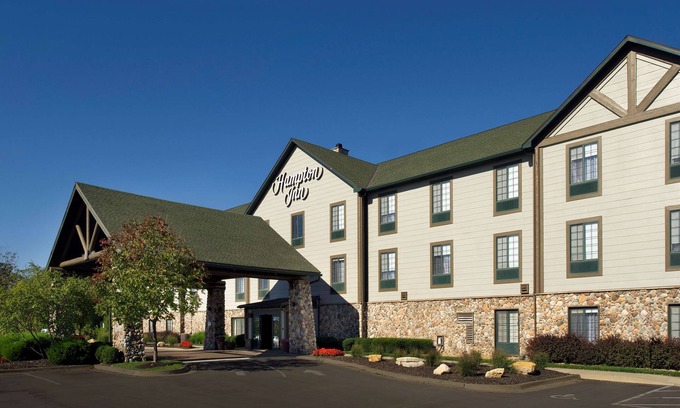 I-435 West KC-KS Hotel | Hampton Inn Kansas City The Legends