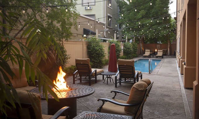 Touro Hotel | Hampton Inn New Orleans-St. Charles Ave./Garden District