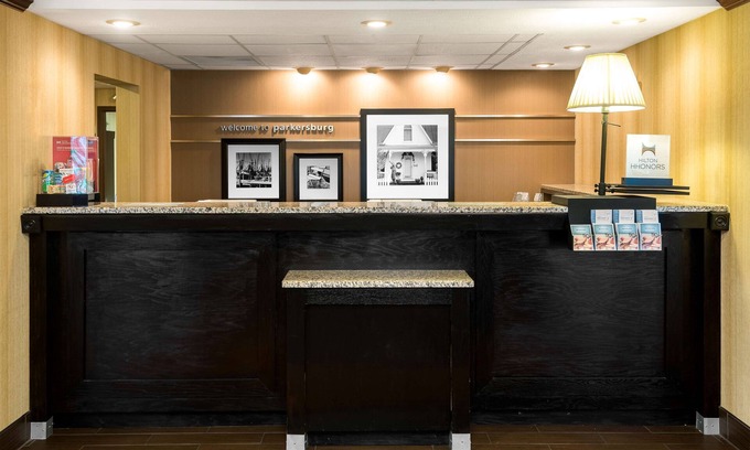 Mineralwells Hotel | Hampton Inn Parkersburg-Mineral Wells