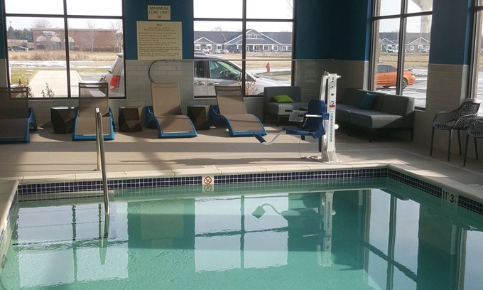 Dundee Hotel | Hampton Inn & Suites Dundee