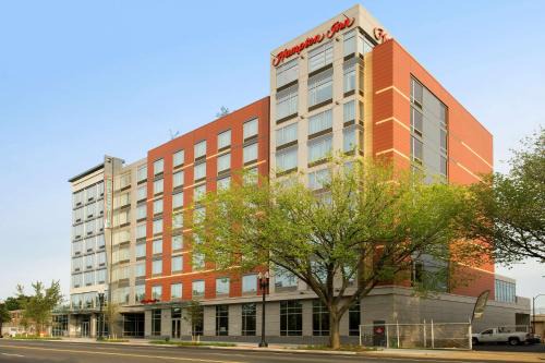 Gallaudet Hotel | Hampton Inn Washington DC NoMa Union Station