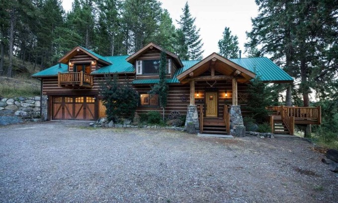 Bigfork Kabine | Montana Beauty bei Hanging Rock Log Home