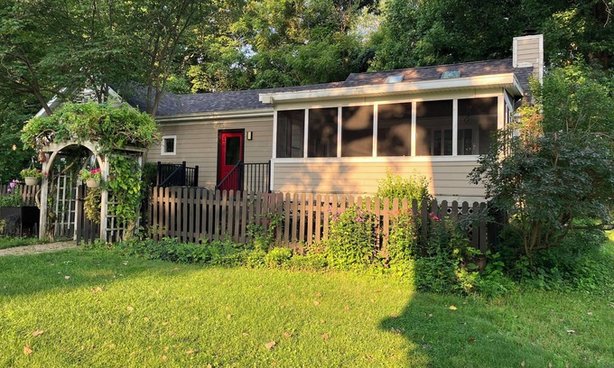 Rolling Prairie Haus | Harbor Country-Rolling Prairie Retreat on 7 private wooded acres w/heated pool