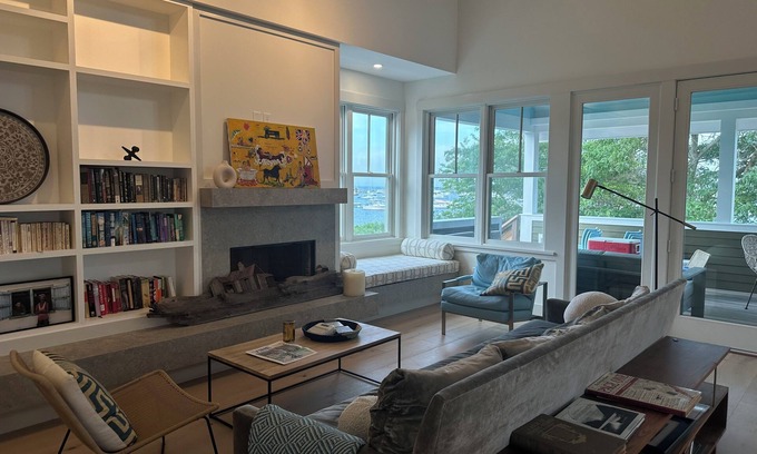 Vineyard Haven Haus | Harbor Front in Vineyard Haven! Brand New Construction - seconds from Town!