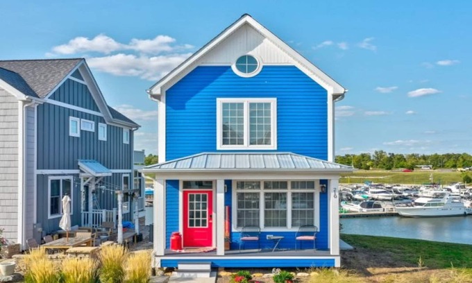 Ottawa Haus | Harbor Haven | 2 Bed, 2.5 Bath