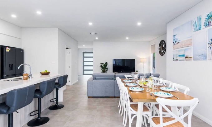 Shell Cove Haus | Harbour Escape A Pristine Beachside Lifestyle