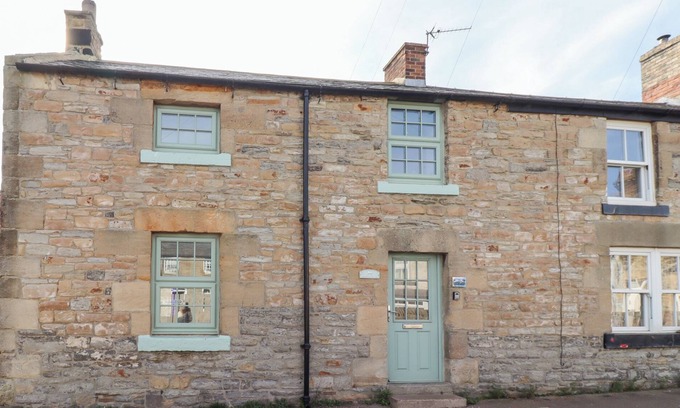 Seahouses Hütte | HARES FORM, pet friendly, with open fire in Seahouses