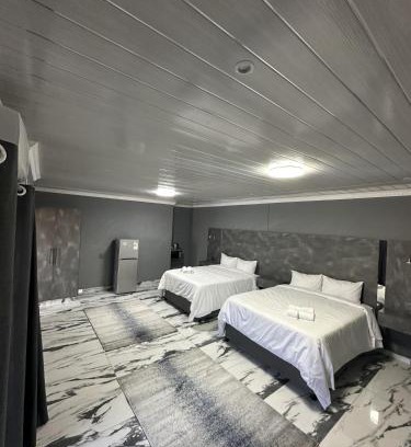 Mahikeng Haus | Harry's Luxury Guest House