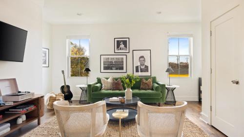 Chestnut Hill Haus | Hart Suite Buyout 5 by AvantStay Two Town House Buyout w Modern Amenities in Nashville