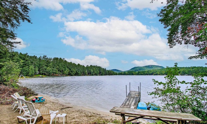 Hartford Hütte | NEU! Charmantes Hartford Cottage mit Dock am Bear Pond