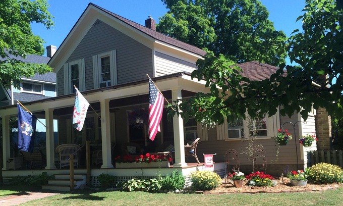 Frankfort Haus | Haugen's Haven - Fabulous Family Home - 3 Blocks zum See, nur wenige Schritte von der Innenstadt entfernt