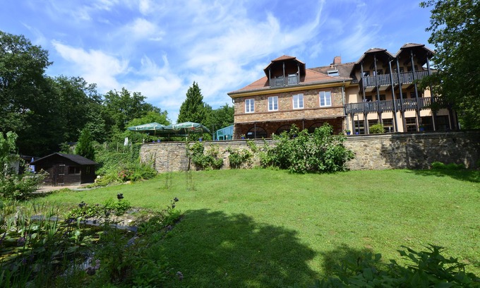 Geisenheim Hotel | Haus Neugebauer