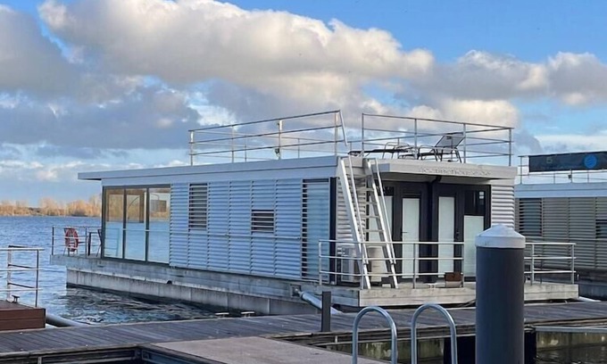Vynen Bootsverleih | Hausboot am Xantener Nordsee