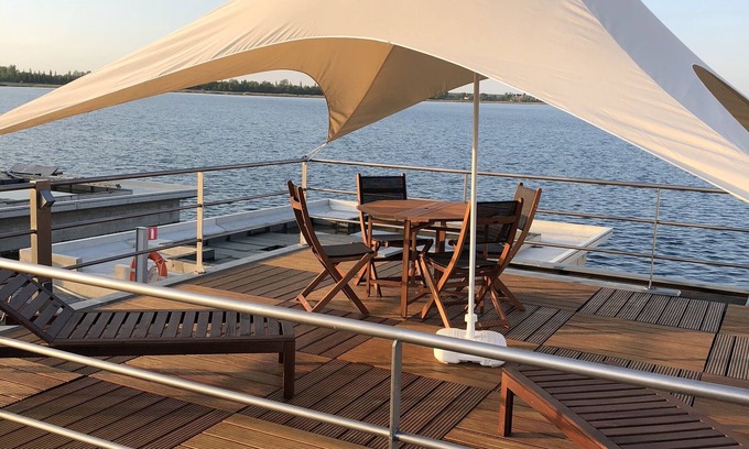 Bitterfeld Bootsverleih | Hausboot Harmonie
