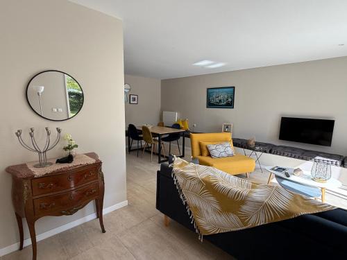 Les Camoins Wohnung | Havre de douceur avec piscine et jardin