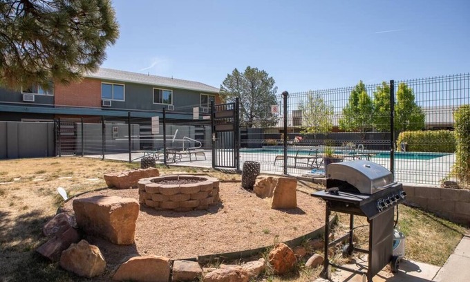 Albuquerque Haus | Heart of Uptown - Marvel on Marble