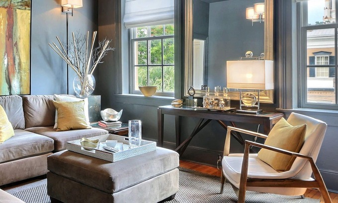 Historic Downtown Savannah Wohnung | Schöne Wohnung auf Jones w / privater Parkplatz! Noble, gemütliche, tolle Lage!