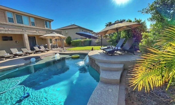 Mesa Haus | Heated Pool & Hot Tub w/ resort-style Backyard Oasis! Huge Family-Friendly Home