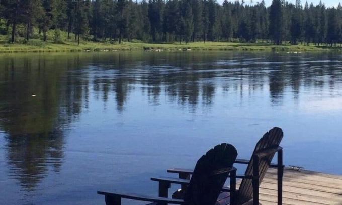 Island Park Kabine | Waterfront - Malerisch und historisch mit WiFi und Müllservice.