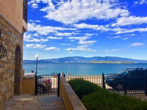 Pella Region Haus | Hercules