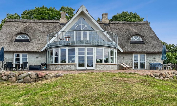 Akirkeby Haus | "Herlek" - 450m from the sea by Interhome