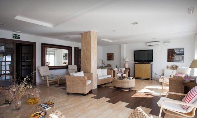 Hinojares Wohnung | Hidden farmhouse with mountains where nature unfolds its greatest splendor.