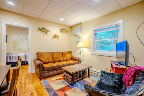 Bayfield Haus | Hidden Gem, 3 Bed Cozy Condo - Dogs Welcomed