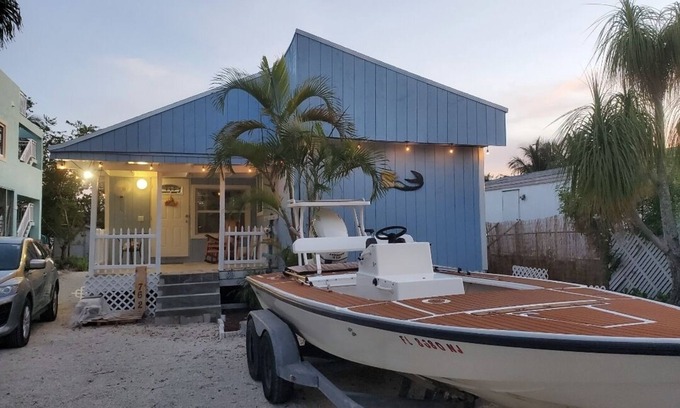 Twin Lakes Haus | Hidden Gem on pond with access to gulf and ocean