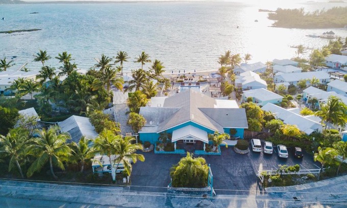 George Town Resort | Hideaways Exuma