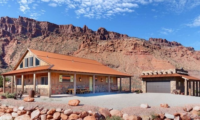 Moab South Valley Haus | Hideout at the Rim - Moab's Best Kept Secret