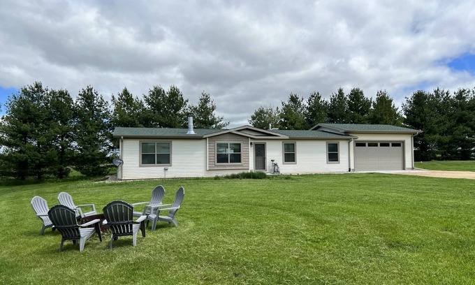 Baraboo Haus | Hideout Haven