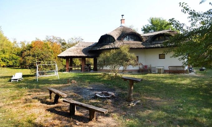 Mezotur Wohnung | Hideout Homestead on the riverside Fishing&Hunting