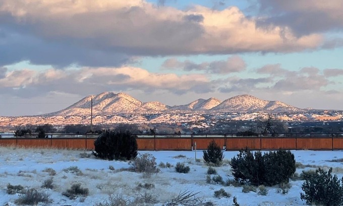 Cerrillos Hütte | Hideway Casita at Galisteo Creek Stables
