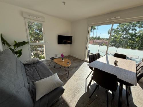 Vias Wohnung | High-end, direct access to beach,Terrasse,Parking free
