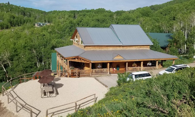 Tollgate Canyon Kabine | High Mountain Cabin, spektakuläre Aussicht, nur wenige Minuten von Park City + Bunk House