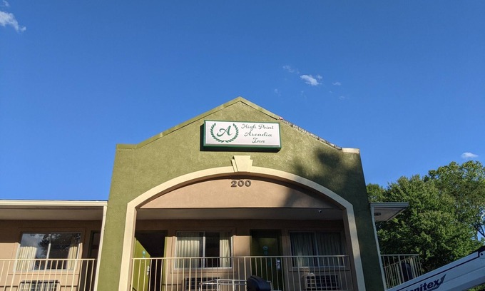 High Point Hotel | High Point Arcadia Inn