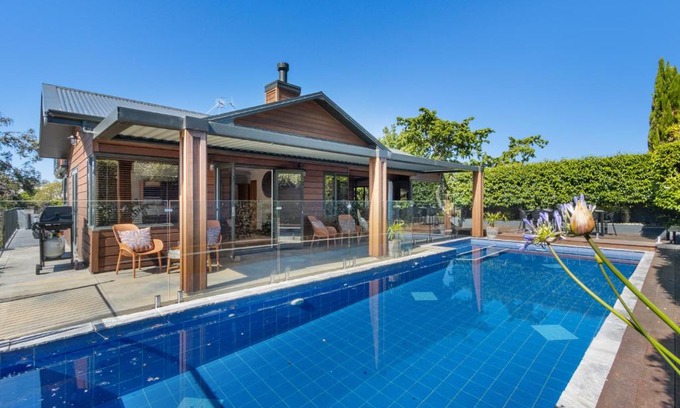 Havelock North Haus | Hikanui Haven - Havelock North Holiday Home